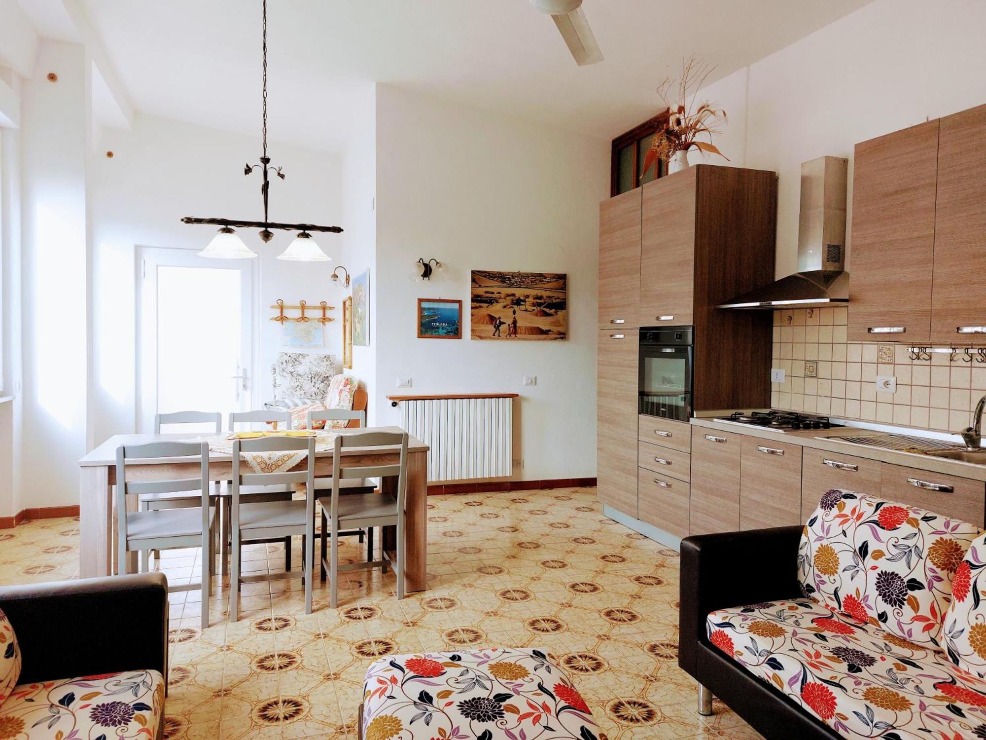 Casa Vacanze Sole E Mare 툴라다 외부 사진